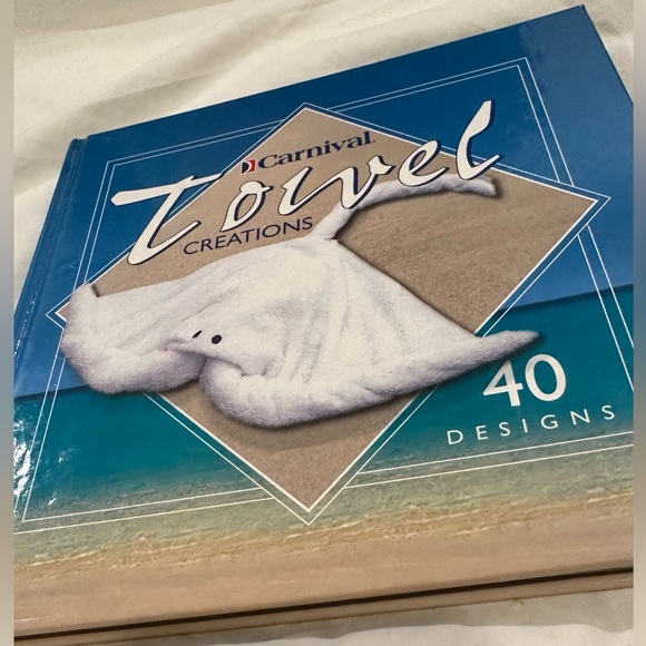 NEW Carnival Towel Creations 40 Designs Hardcover Gift Book - Picture 2 of 8